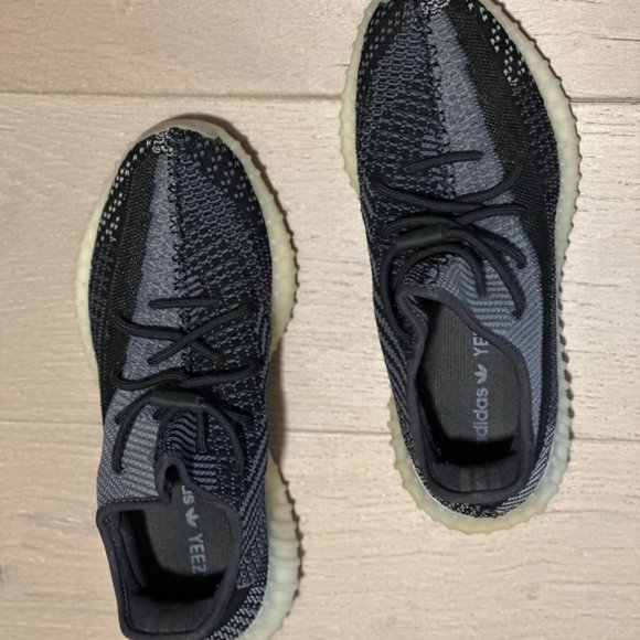 YEEZY BOOST 350 V2 \'CARBON\' – SIZE US 10 M main image 10